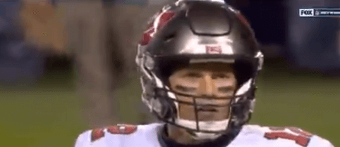 VIDEO: Tom Brady lost track of downs, cost his team the game.